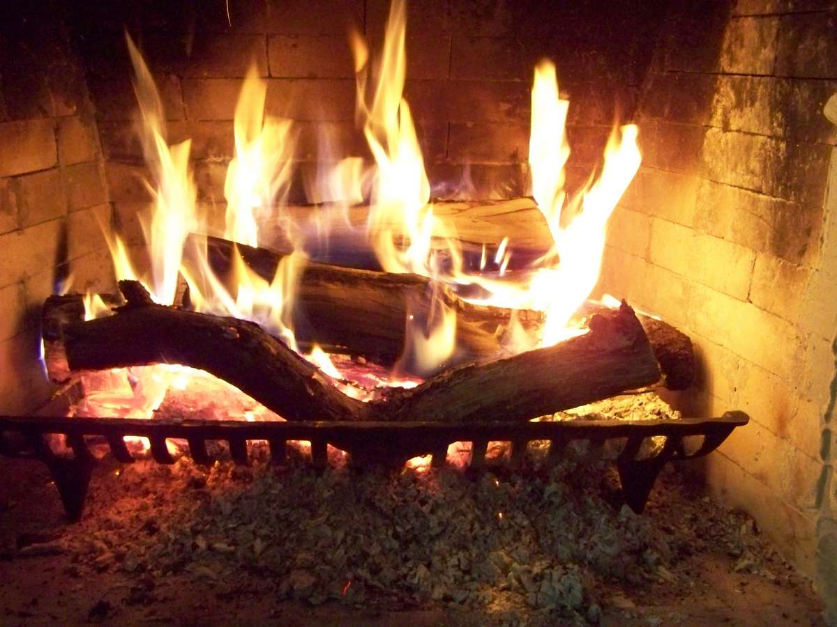 Cucina economica riscaldamento : cucina economica per ... Camino a induzione moderno